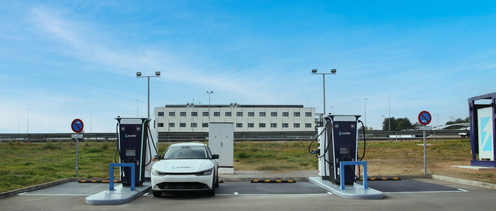 Estación de Carga Ultrarrápida de Zunder en Torrent