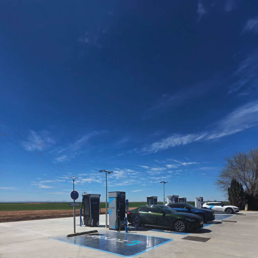 Estación de Carga Ultrarrápida de Zunder en La Gineta, en Albacete