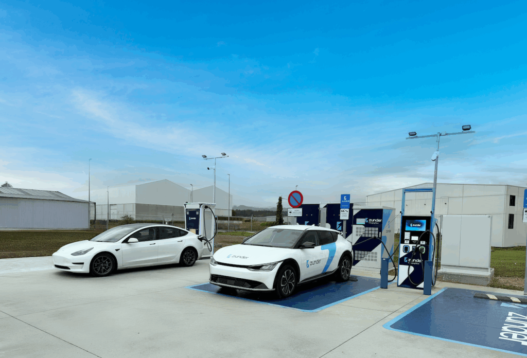 Estación de carga ultrarrápida de Zunder en Tapia de Casariego