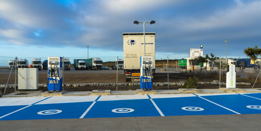 Carga tu vehículo eléctrico en la Estación de Zunder en Tordesillas