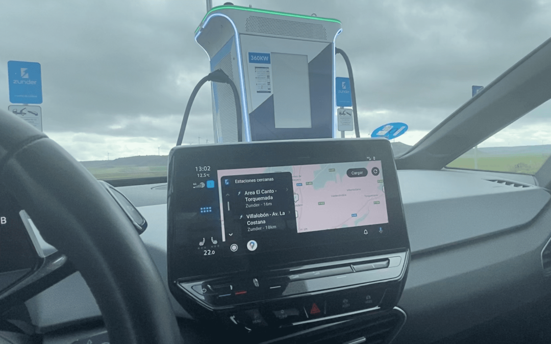 Zunder lanza Car Play y Android Auto