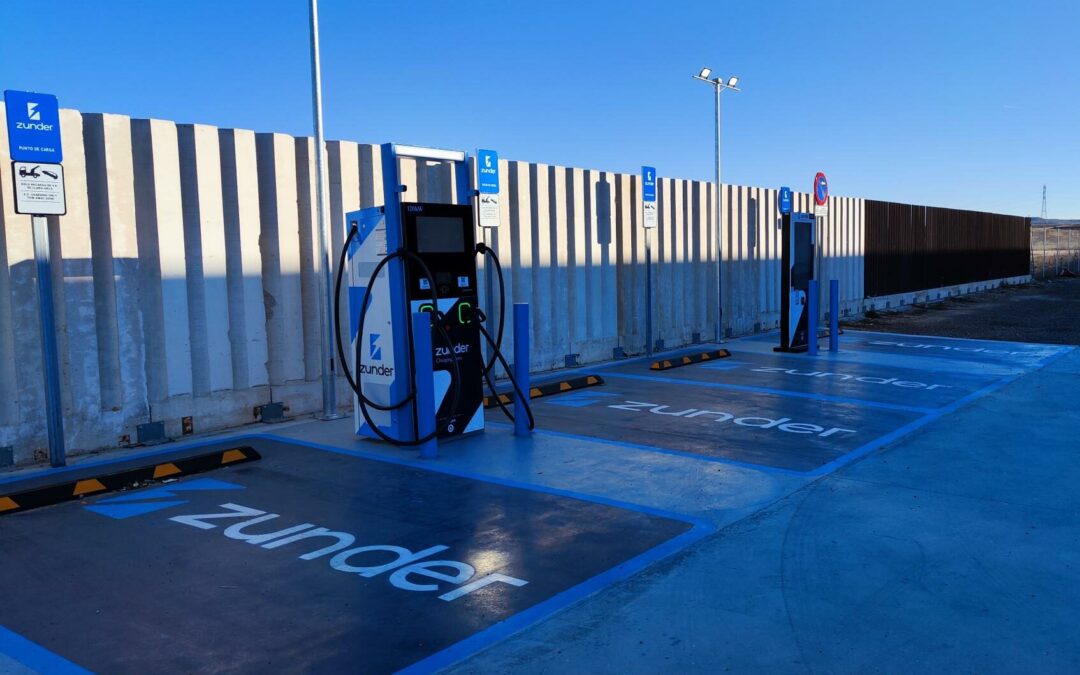 Estación de Carga Ultra-rápida Zunder en PradoSport (Aranda de Duero)