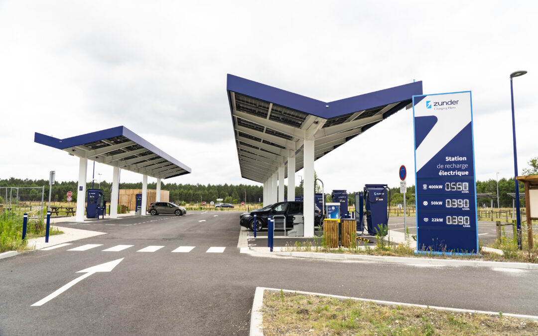 Station de recharge Zunder sur l’aire de la Porte des Landes Ouest