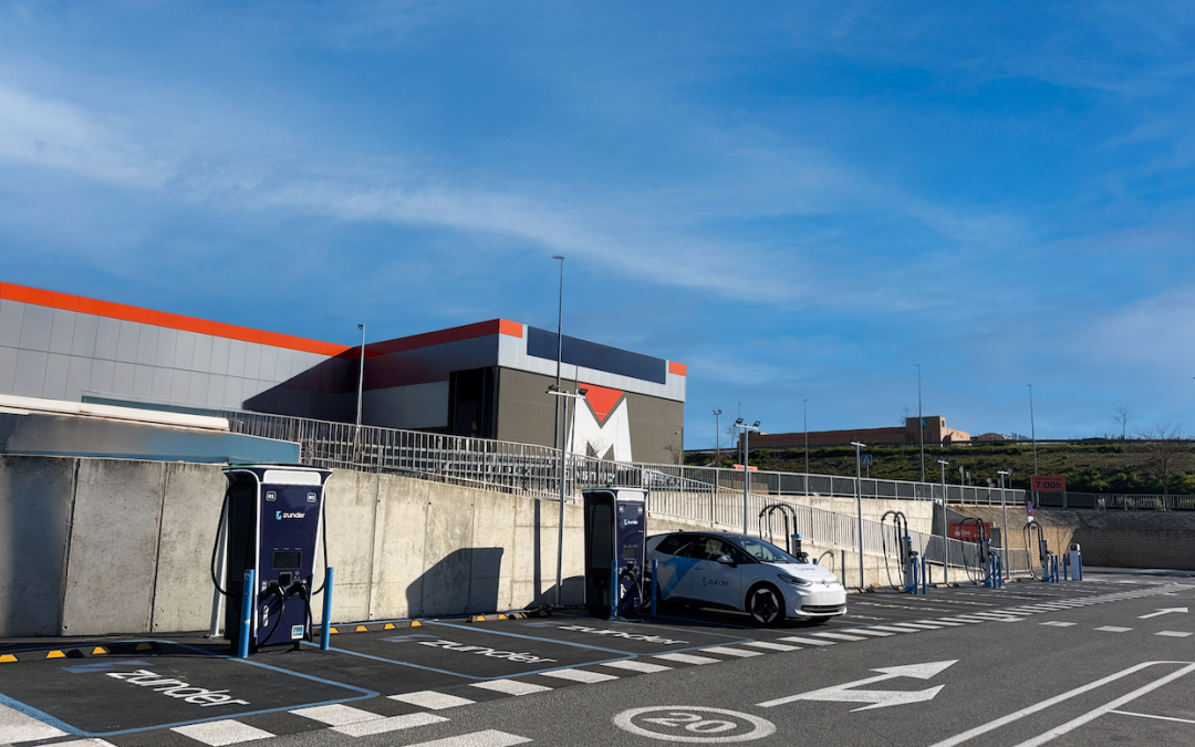 Estación de Carga Ultrarrápida de Zunder en Bormujos