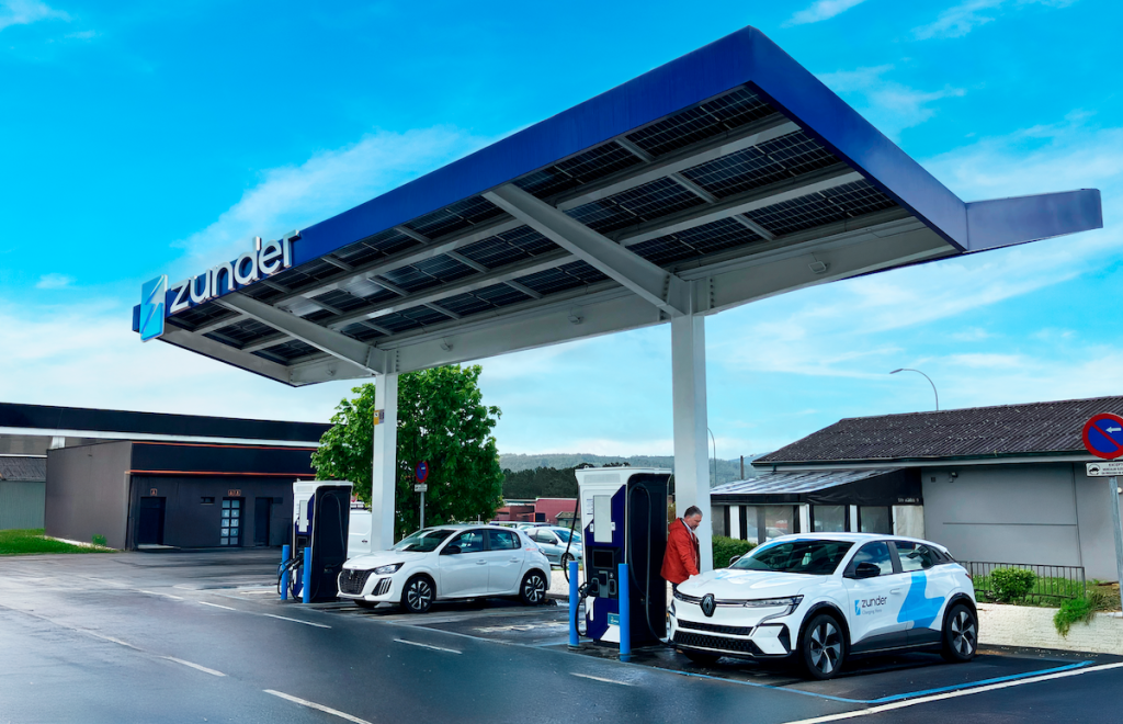 Estación de Carga Ultrarrápida Zunder en Padrón
