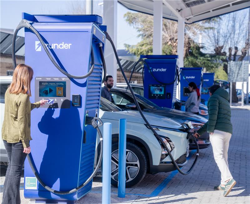 Según el observatorio de Zunder, tres de cada cuatro conductores usarán su coche eléctrico para viajar esta Semana Santa