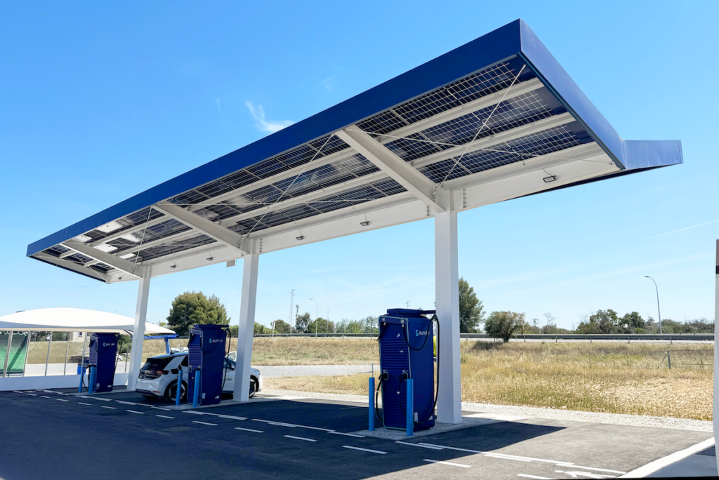 Estación de Carga Ultrarrápida de Zunder en Villafranca y Los Palacios