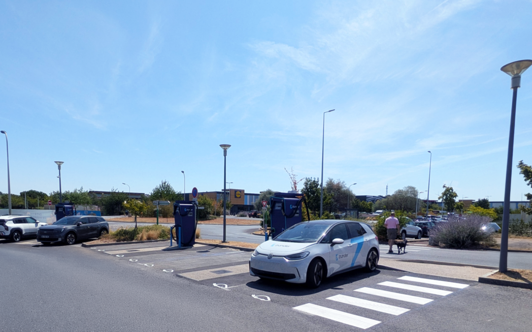 Station de recharge ultra-rapide Zunder à Châtellerault – A10 (Vienne)
